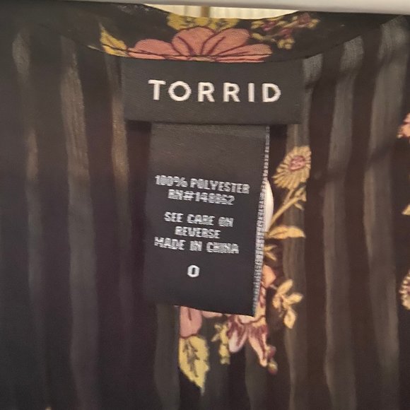 Torrid black floral sheer top - Picture 3 of 5